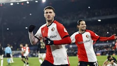 Rotterdam (Netherlands), 11/12/2024.- Santiago Gimenez of Feyenoord celebrates scoring the 4-1 goal during the UEFA Champions League match between Feyenoord Rotterdam and AC Sparta Prague in Rotterdam, Netherlands, 11 December 2024. (Liga de Campeones, Países Bajos; Holanda, Praga) EFE/EPA/MAURICE VAN STEEN
